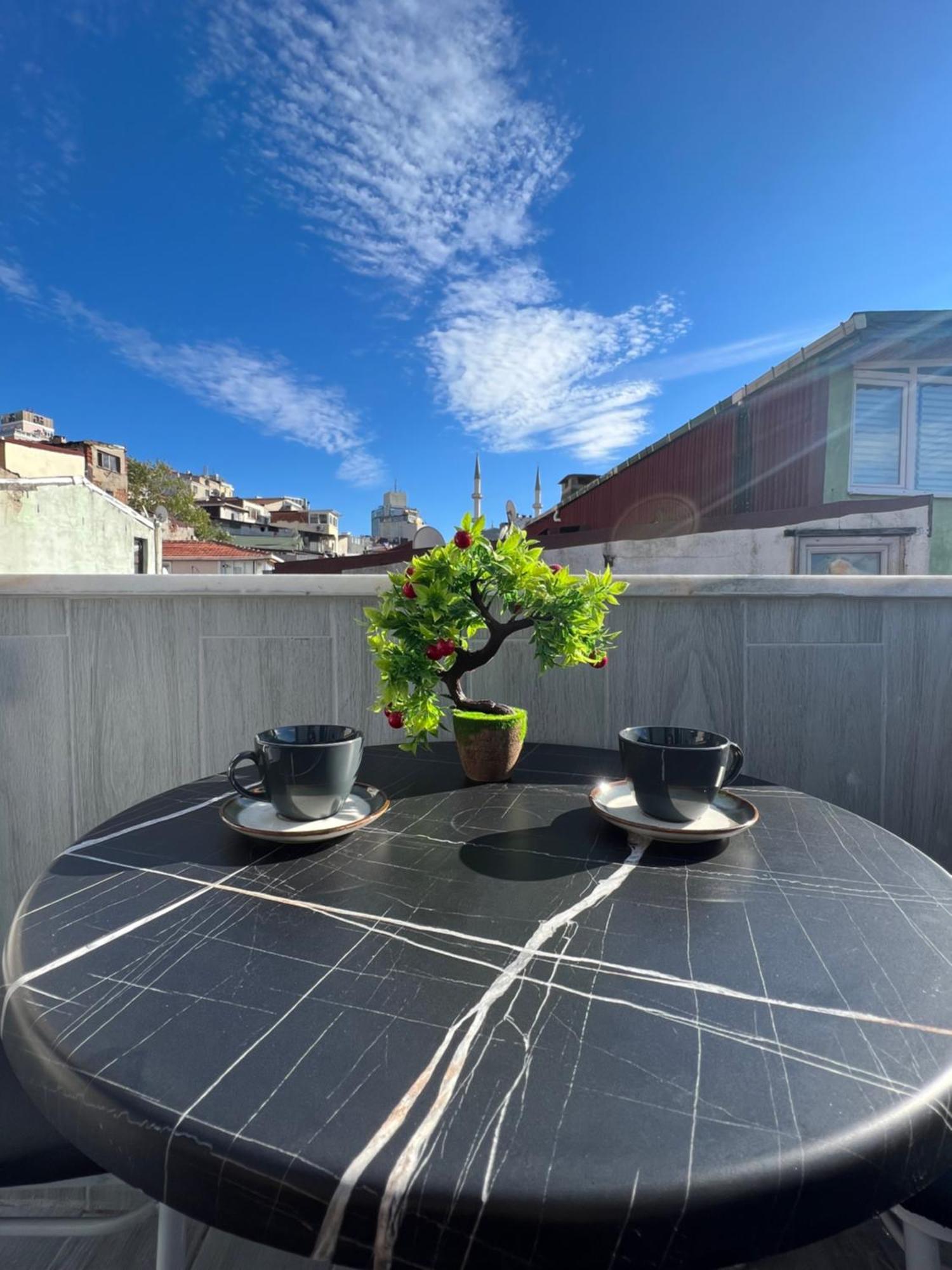 Taksim Larissa Residence Istanbul Exterior foto